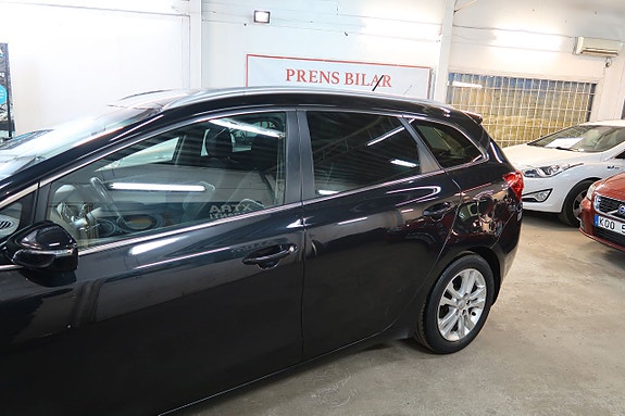 Kia Ceed 3 of 5