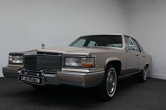 Cadillac Brougham 2 of 21