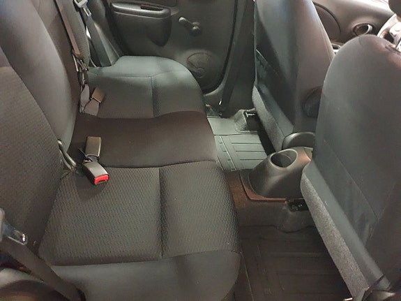 Nissan Micra 8 of 8