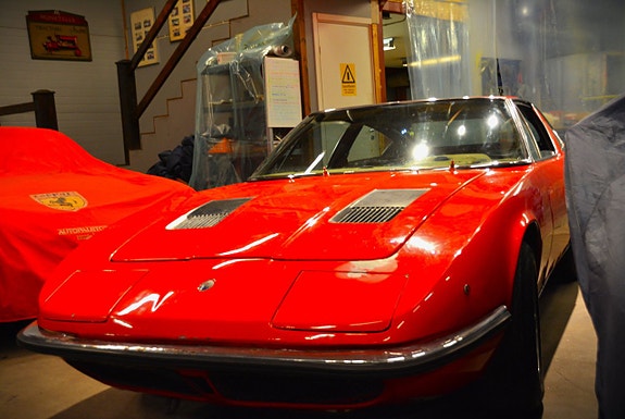 Maserati Coupe 2 of 5