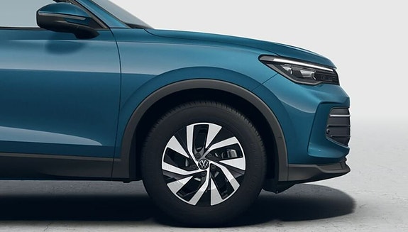 Volkswagen Tiguan 7 of 12
