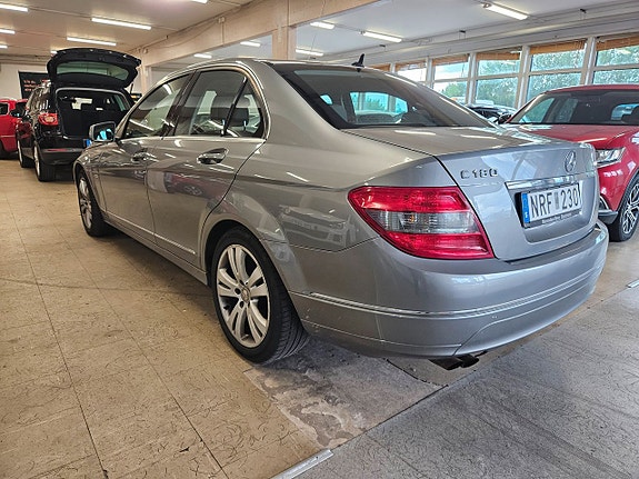 Mercedes-Benz C180 5 of 5