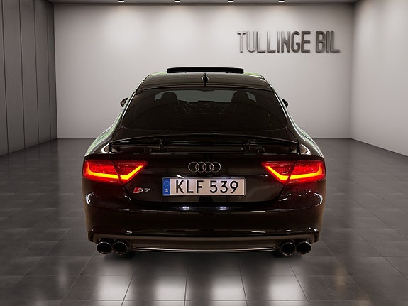 Audi S7 4 of 5