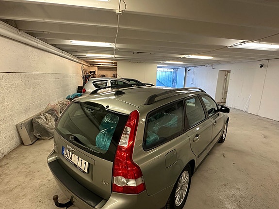 Volvo V50 4 of 5