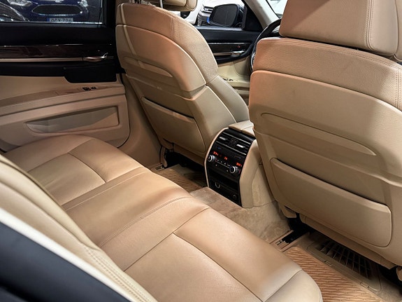 BMW 730 10 of 27