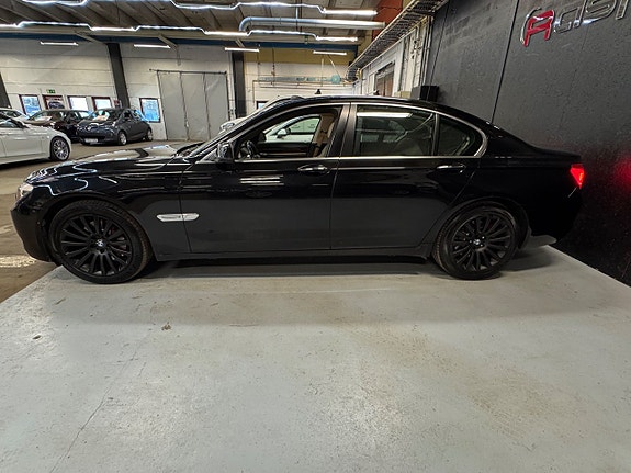 BMW 730 5 of 5