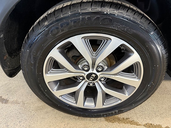 Kia Sportage 8 of 16