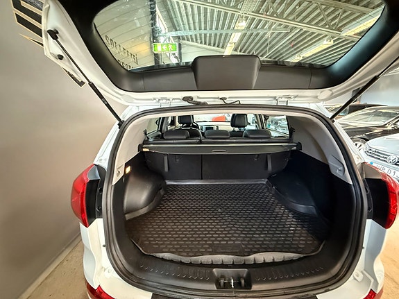 Kia Sportage 12 of 16