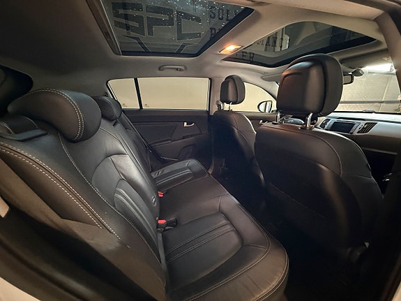 Kia Sportage 10 of 16