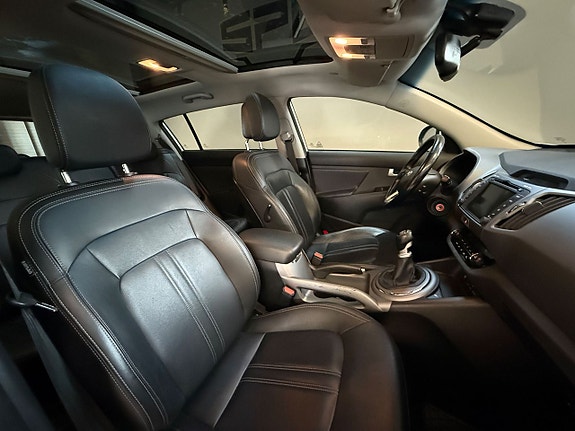 Kia Sportage 11 of 16