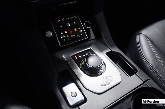 Land Rover Discovery 4 22 of 24