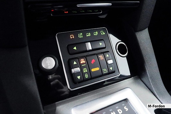 Land Rover Discovery 4 21 of 24