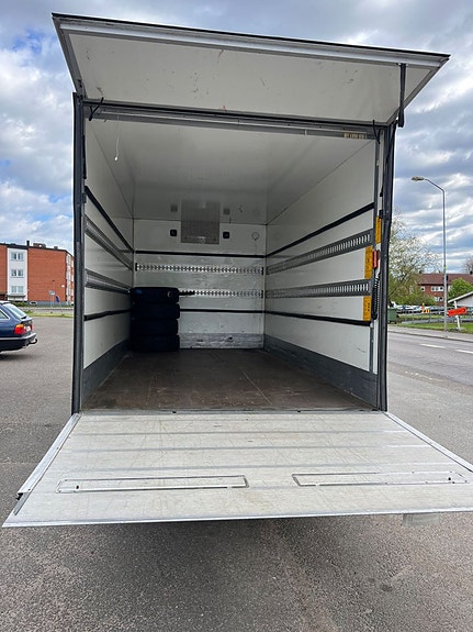 Volkswagen Crafter 10 of 13