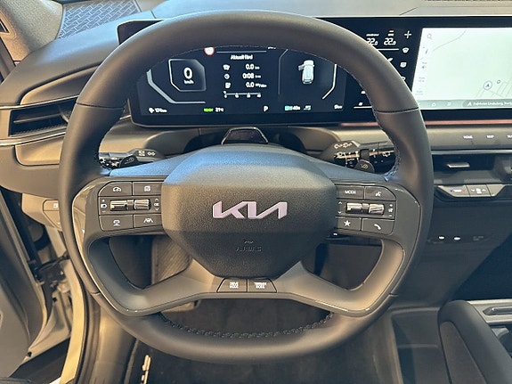 Kia EV9 15 of 29
