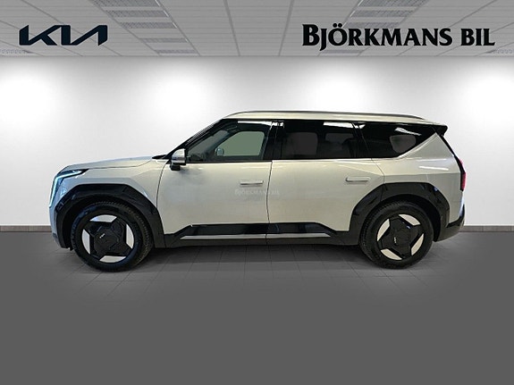 Kia EV9 4 of 29