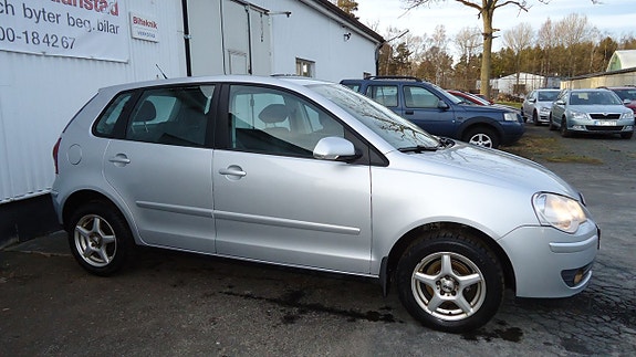 Volkswagen Polo 11 of 21