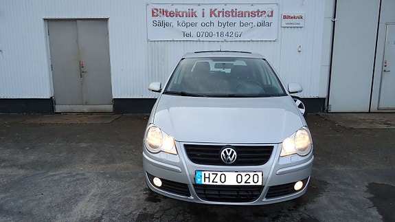 Volkswagen Polo 21 of 21