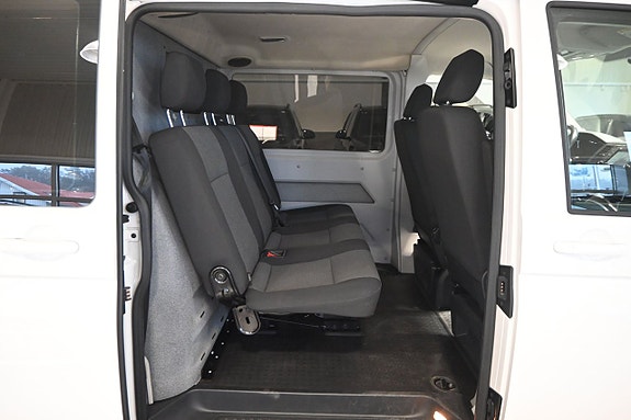 Volkswagen Transporter 13 of 22