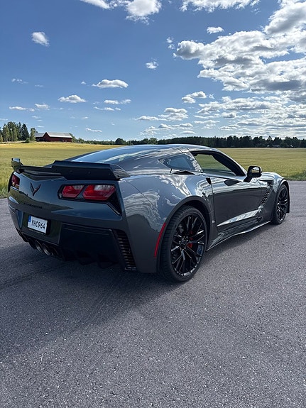 Chevrolet Corvette 5 of 5