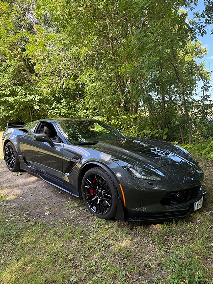 Chevrolet Corvette 9 of 20
