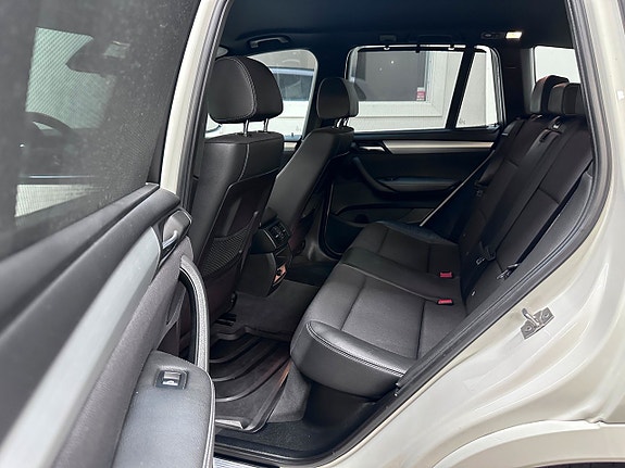 BMW X3 19 of 21