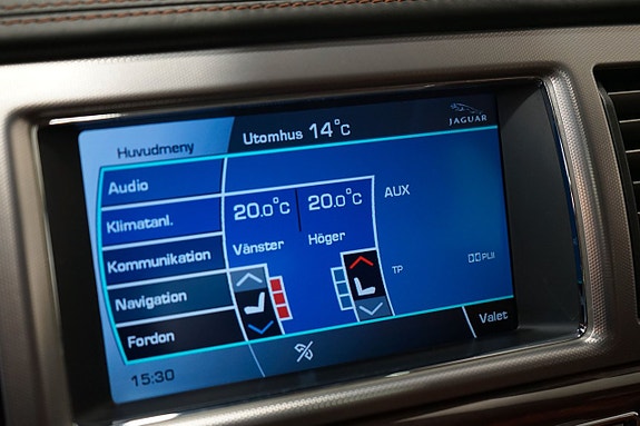 Jaguar XF 9 of 16