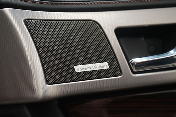 Jaguar XF 12 of 16