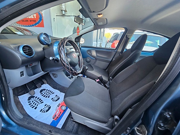 Toyota Aygo 10 of 11