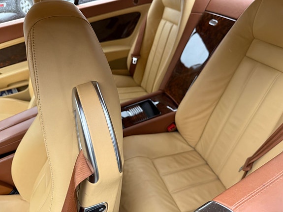 Bentley Continental GT 10 of 14