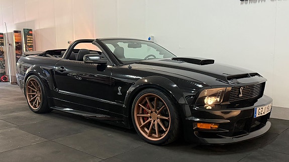 Ford Mustang 19 of 19