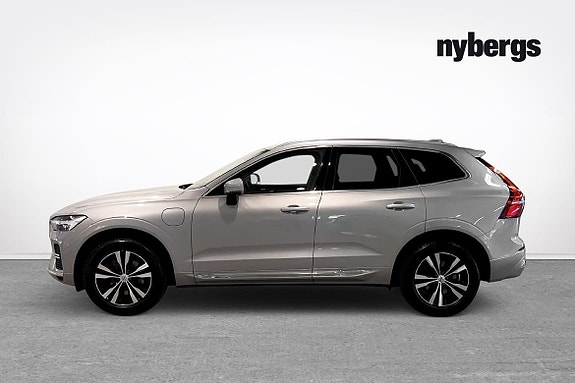 Volvo XC60 2 of 11