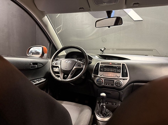 Hyundai i20 12 of 13