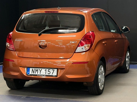 Hyundai i20 6 of 13