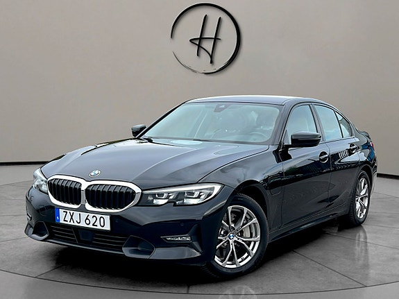 BMW 330e 3 of 30