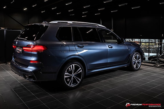 BMW X7 5 of 5