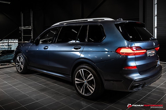 BMW X7 6 of 30
