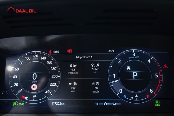 Land Rover Range Rover Sport 13 of 30