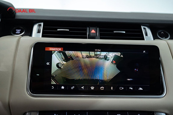 Land Rover Range Rover Sport 14 of 30