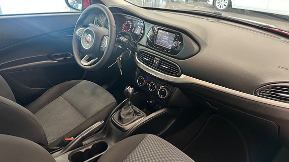 Fiat Tipo 11 of 15