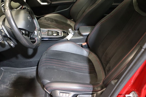 Peugeot 308 24 of 28