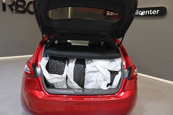 Peugeot 308 11 of 28