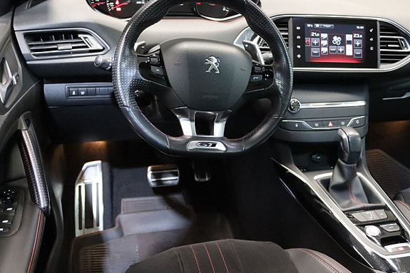 Peugeot 308 23 of 28