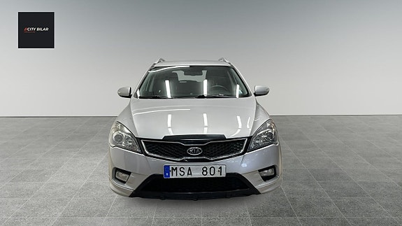 Kia Ceed 2 of 15