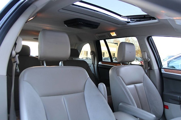 Chrysler Pacifica 6 of 15