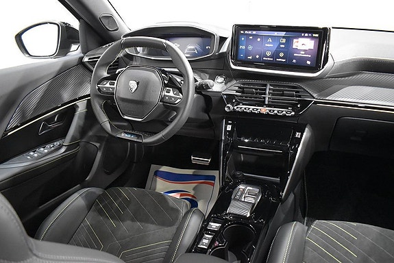 Peugeot 2008 11 of 14