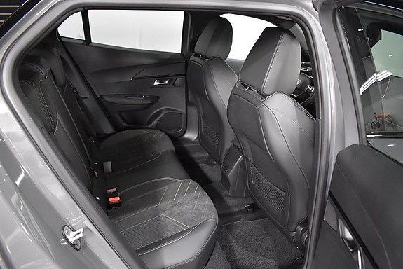 Peugeot 2008 12 of 14
