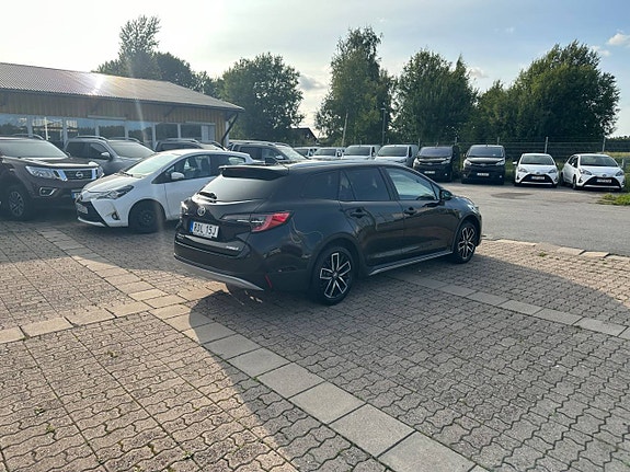 Toyota Corolla 8 of 20