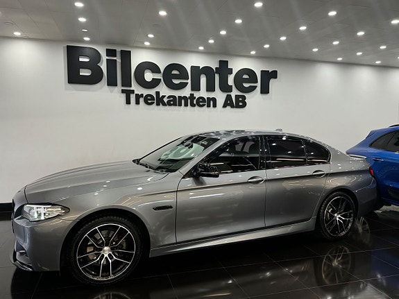 BMW 520 2 of 5