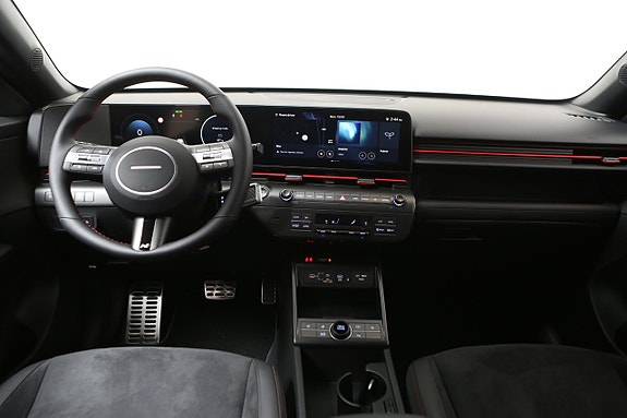 Hyundai Kona 13 of 27