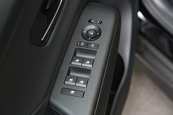 Hyundai Kona 16 of 27